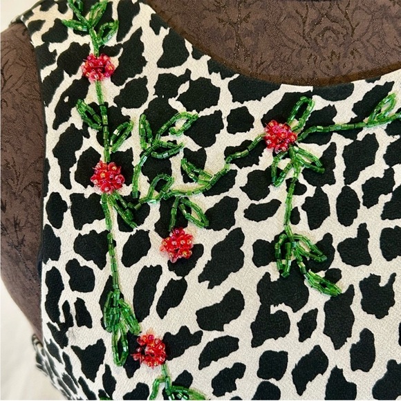 Vintage 1990s Jessica Howard Sleeveless Animal Print Beaded Midi Dress - Picture 5 of 16